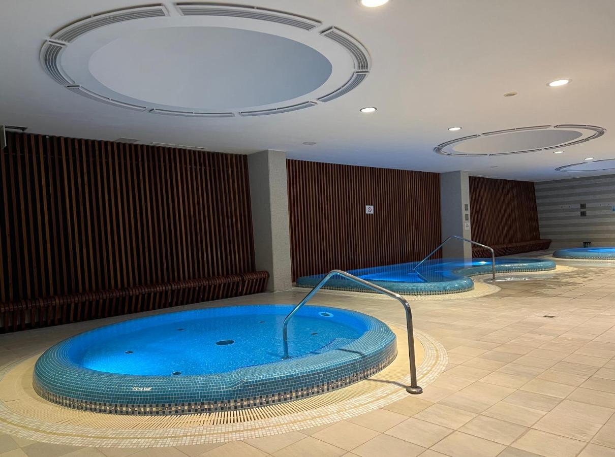 Luxury Apartment Dunapest With Spa And Pool Budapest Exterior photo